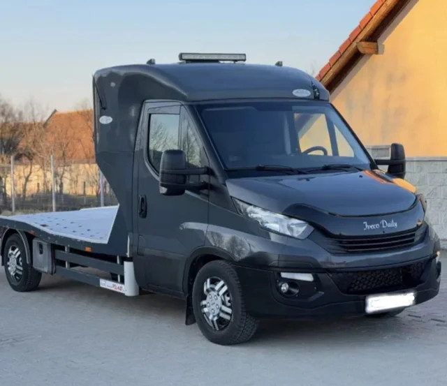 GRUA PORTACOCHES -- IVECO DAILY - 25.990 € - Año 2018